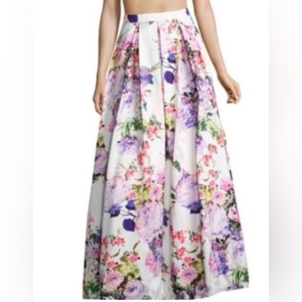 My Michelle Floral Skirt juniors size 15 (32” waist)